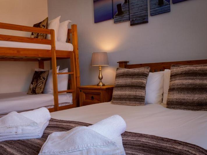 Stonehenge Inn & Shepherd'S Huts Bulford Szoba fotó